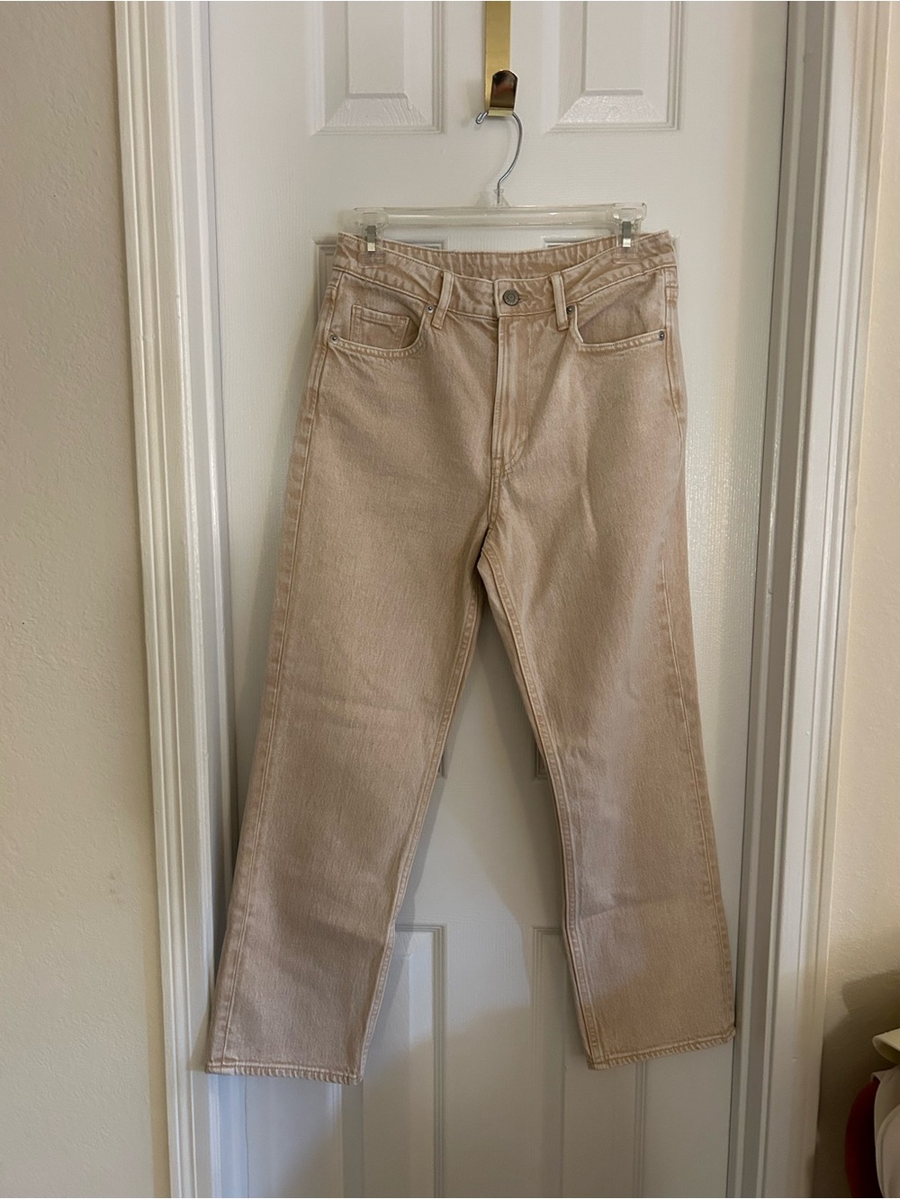 H&M Straight-Leg Jeans in Beige - Classic Casual Fit